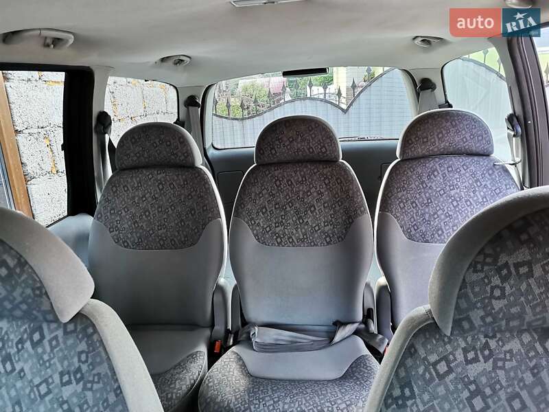 Минивэн Ford Galaxy 2000 в Ужгороде