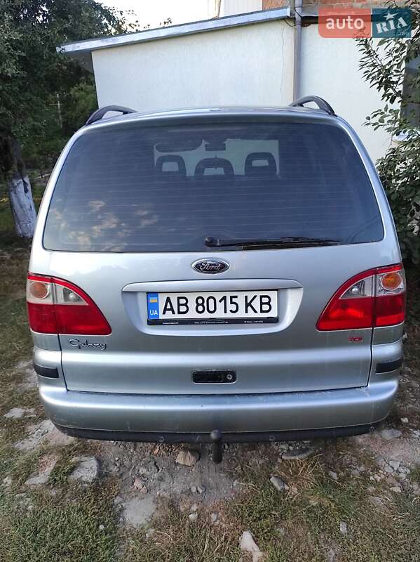 Минивэн Ford Galaxy 2004 в Волочиске