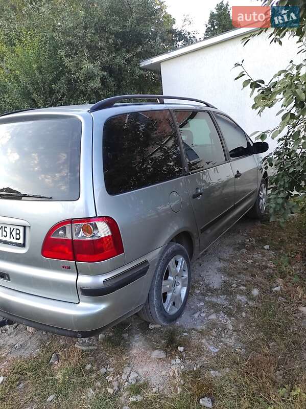 Минивэн Ford Galaxy 2004 в Волочиске