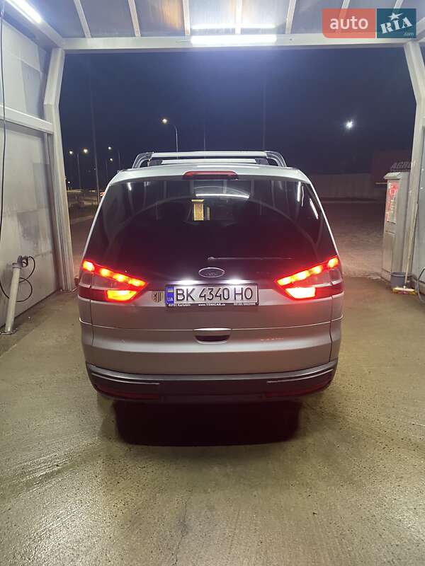 Минивэн Ford Galaxy 2007 в Сарнах