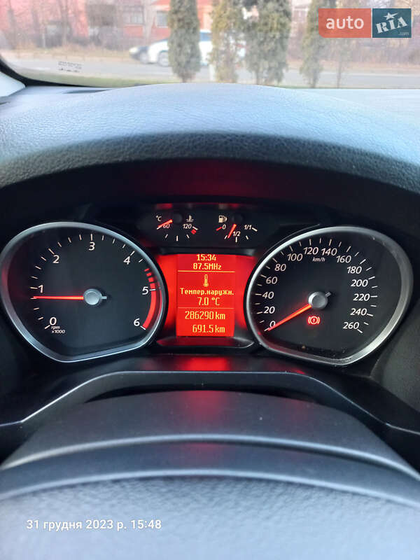 Мінівен Ford Galaxy 2010 в Чернівцях