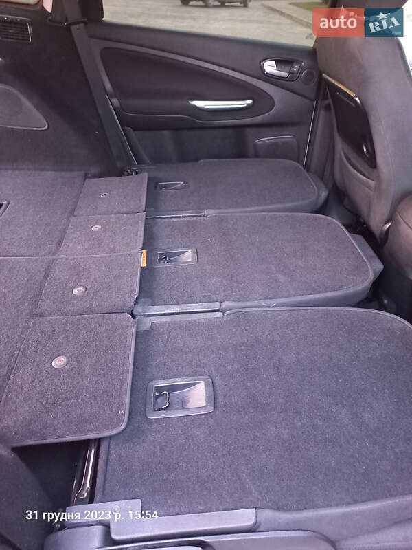 Мінівен Ford Galaxy 2010 в Чернівцях