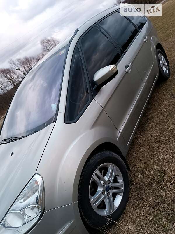 Мінівен Ford Galaxy 2010 в Калуші