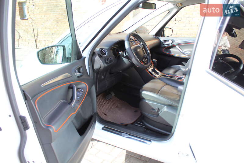 Минивэн Ford Galaxy 2014 в Черновцах