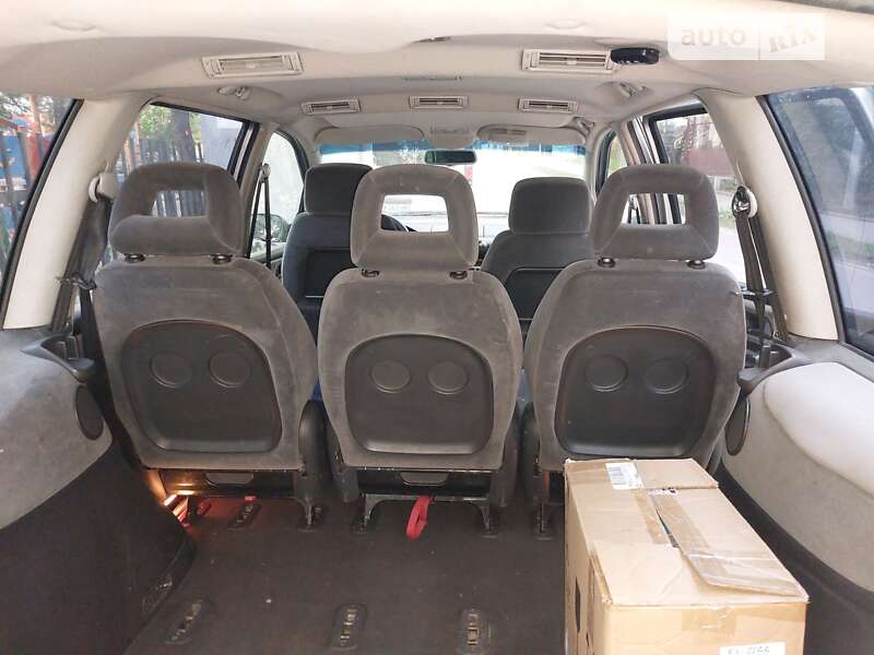 Минивэн Ford Galaxy 2004 в Ровно