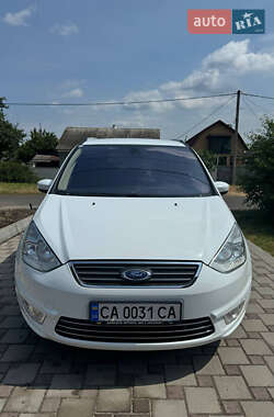 Минивэн Ford Galaxy 2011 в 
