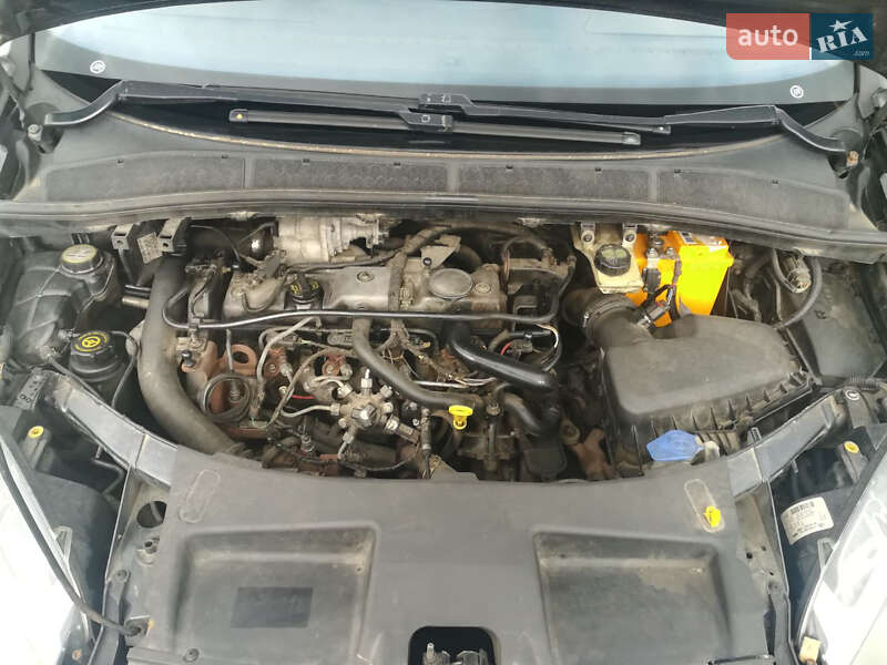 Мінівен Ford Galaxy 2006 в Воловцю