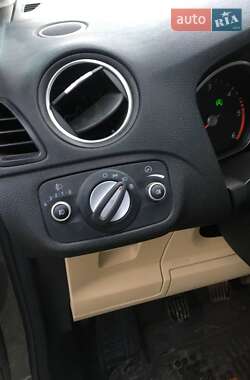 Минивэн Ford Galaxy 2011 в 