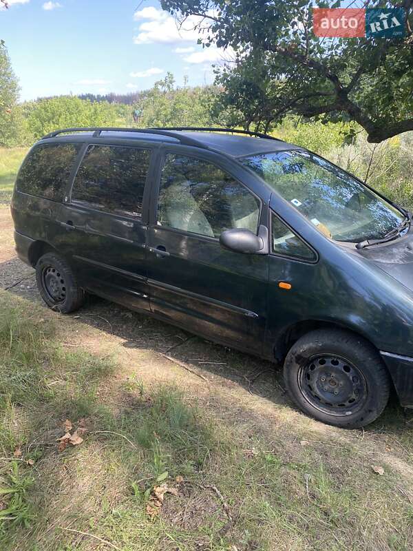 Минивэн Ford Galaxy 1996 в 