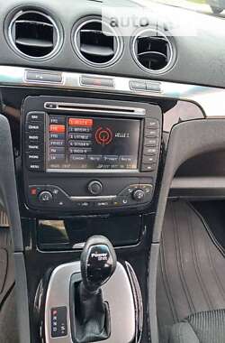 Минивэн Ford Galaxy 2013 в 