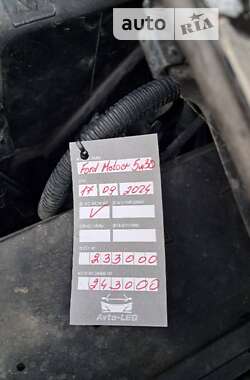Минивэн Ford Galaxy 2013 в 