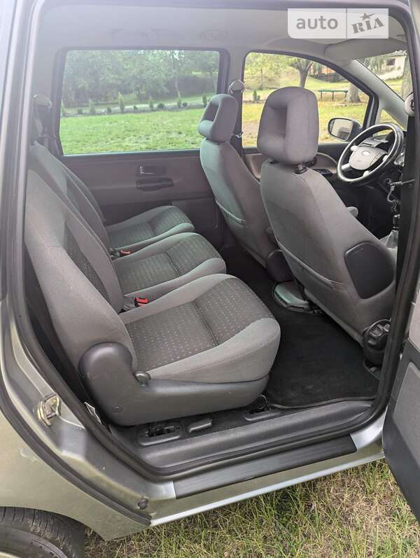 Минивэн Ford Galaxy 2005 в Хотине