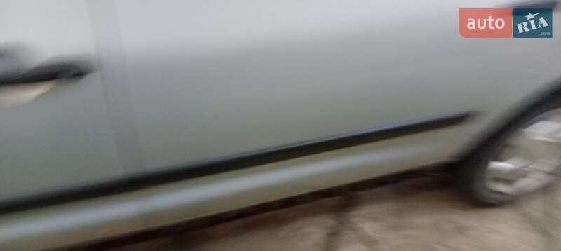 Мінівен Ford Galaxy 2000 в Ужгороді