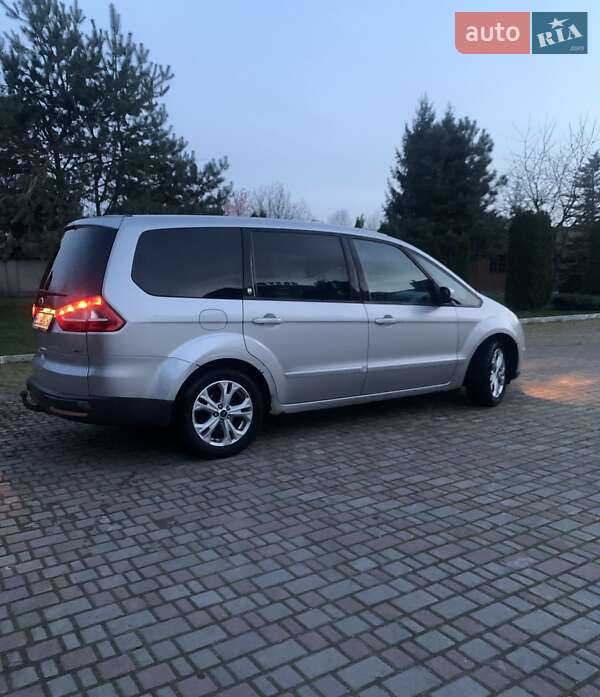 Минивэн Ford Galaxy 2006 в Самборе