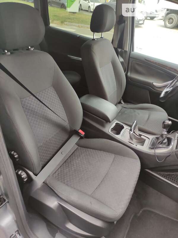 Минивэн Ford Galaxy 2009 в Киеве