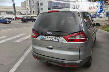 Минивэн Ford Galaxy 2009 в 