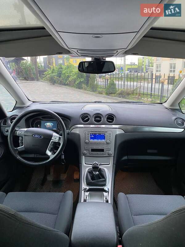 Мінівен Ford Galaxy 2009 в Тернополі