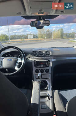 Минивэн Ford Galaxy 2009 в Киеве