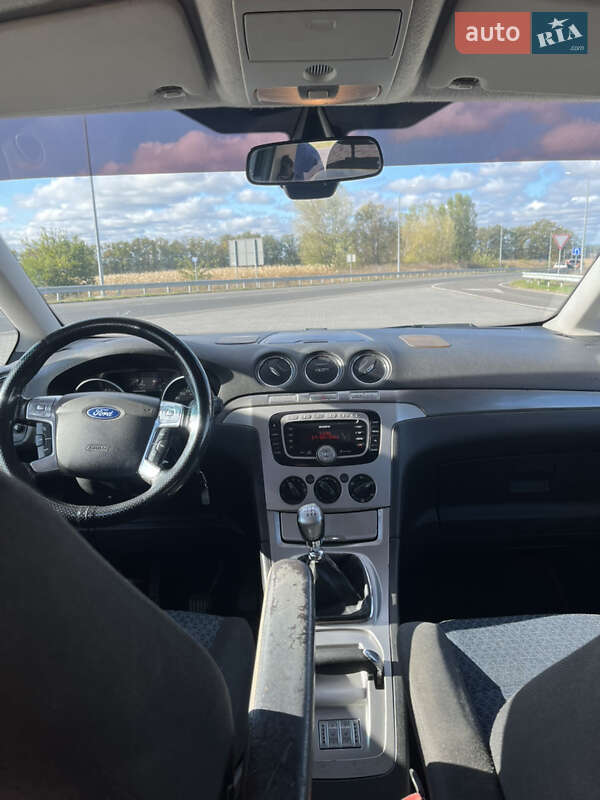 Мінівен Ford Galaxy 2009 в Києві