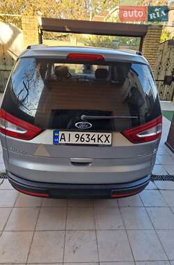 Минивэн Ford Galaxy 2011 в 