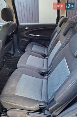 Минивэн Ford Galaxy 2011 в 