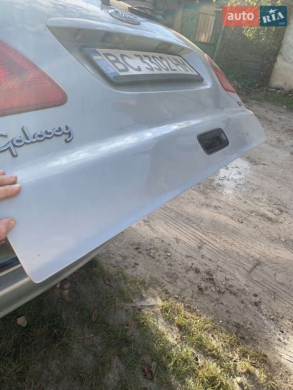 Мінівен Ford Galaxy 2000 в Львові