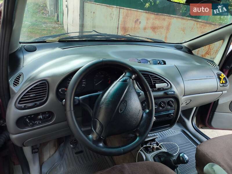 Мінівен Ford Galaxy 1996 в Охтирці