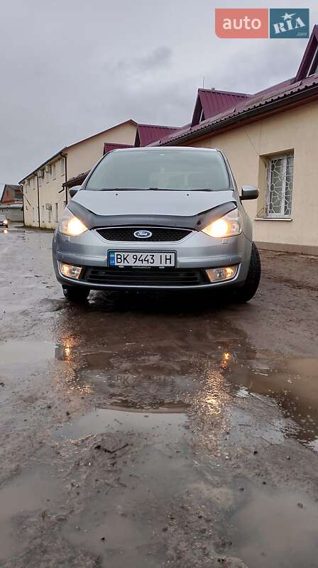 Минивэн Ford Galaxy 2010 в Ровно