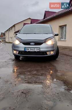 Минивэн Ford Galaxy 2010 в 
