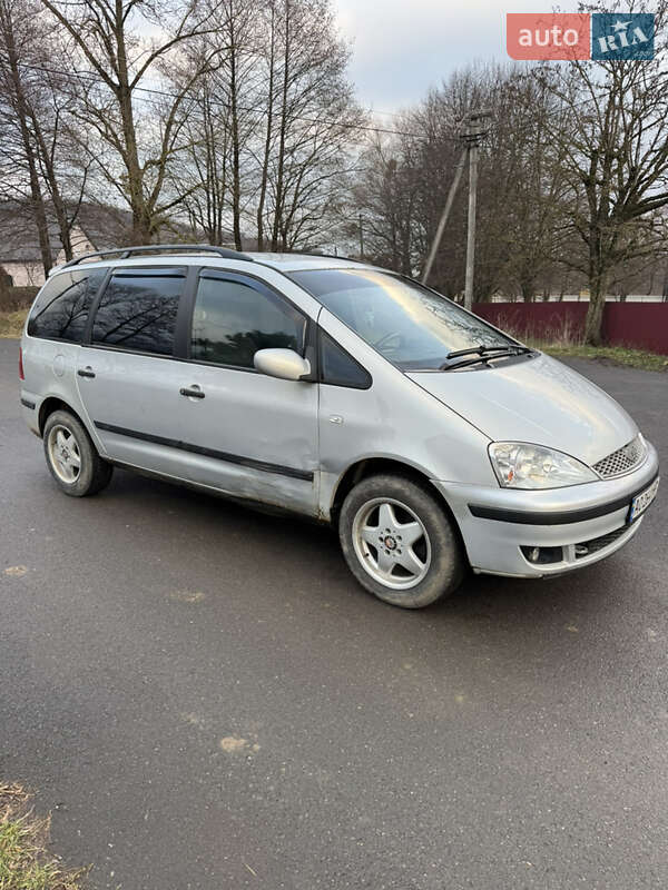 Минивэн Ford Galaxy 2000 в Мукачево