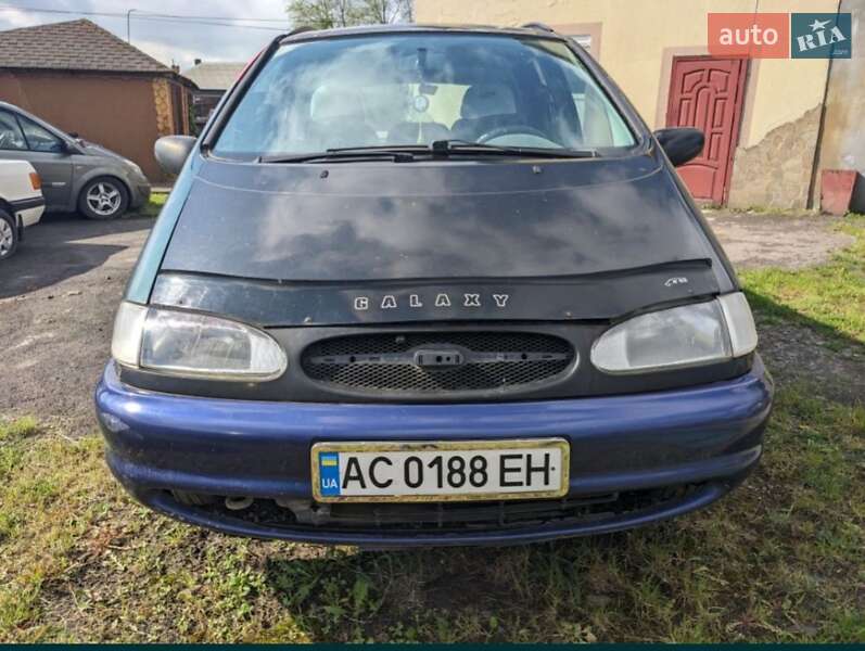 Минивэн Ford Galaxy 1999 в 