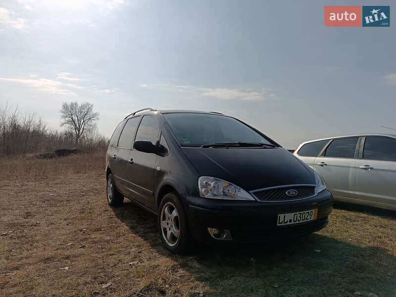 Минивэн Ford Galaxy 2002 в 