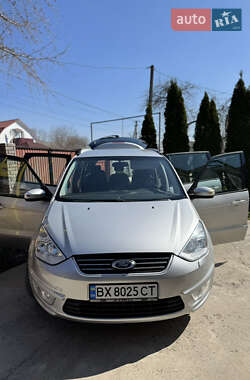 Минивэн Ford Galaxy 2010 в 