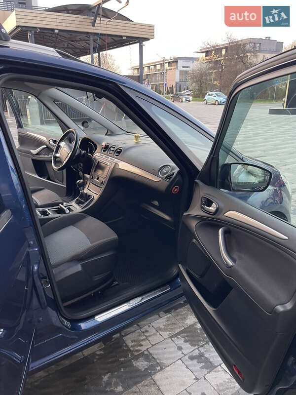 Минивэн Ford Galaxy 2012 в Ужгороде