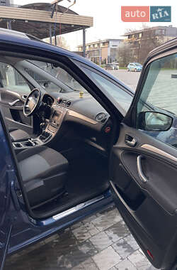 Минивэн Ford Galaxy 2012 в 