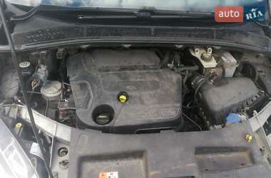 Минивэн Ford Galaxy 2012 в 