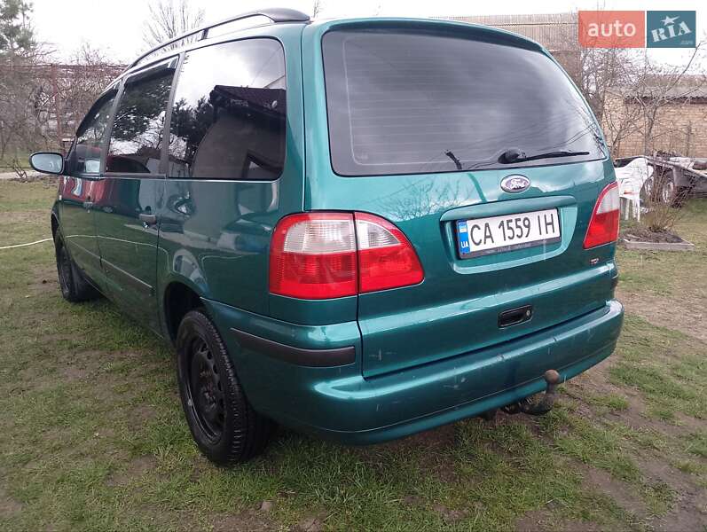 Минивэн Ford Galaxy 2001 в Киеве