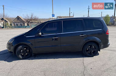 Минивэн Ford Galaxy 2009 в 