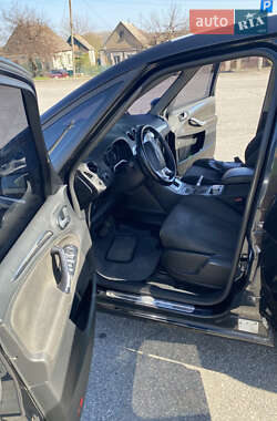 Минивэн Ford Galaxy 2009 в 