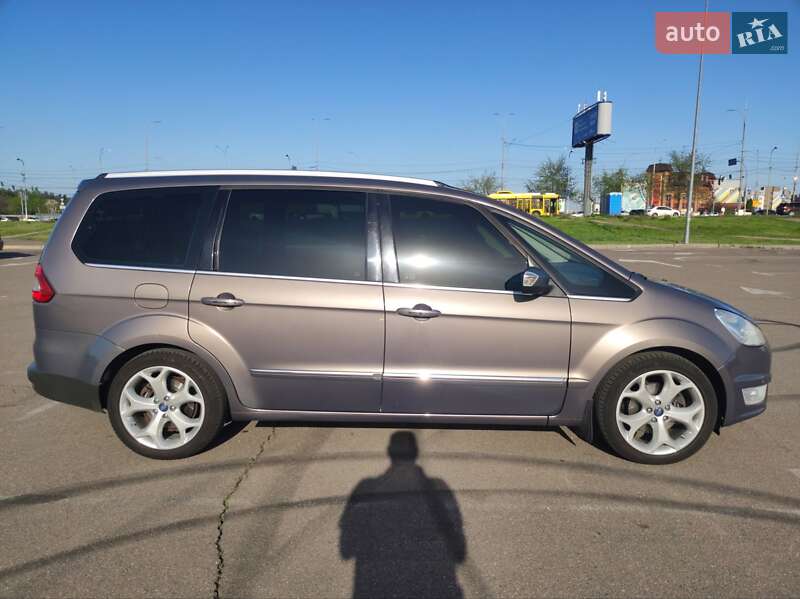 Минивэн Ford Galaxy 2013 в Киеве