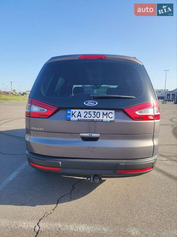 Минивэн Ford Galaxy 2013 в Киеве