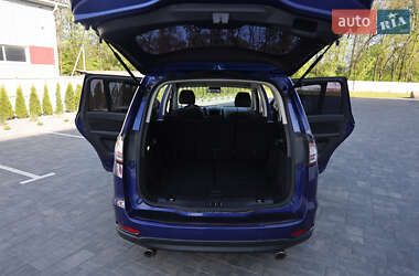 Минивэн Ford Galaxy 2015 в 