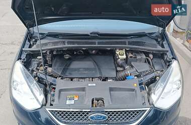 Минивэн Ford Galaxy 2007 в 