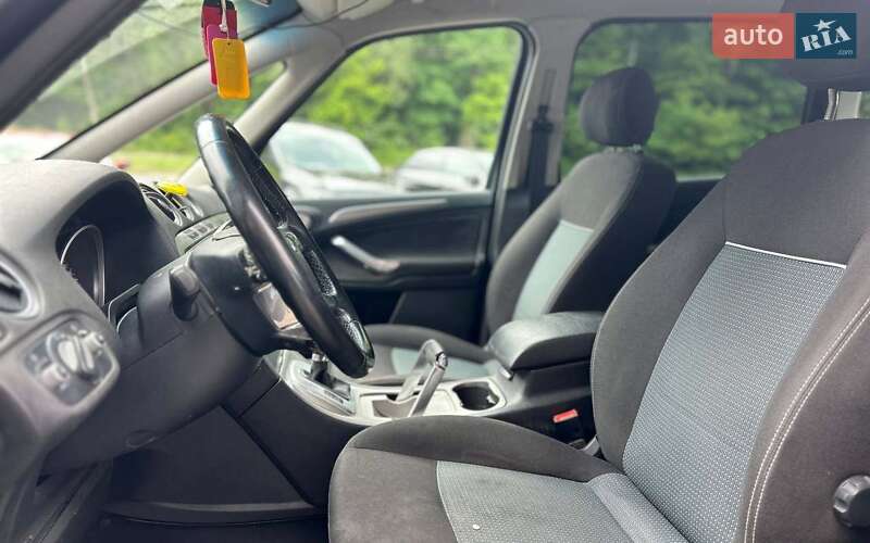 Минивэн Ford Galaxy 2011 в Черновцах