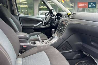 Минивэн Ford Galaxy 2011 в 