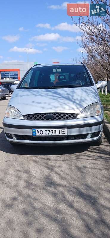 Мінівен Ford Galaxy 2002 в Сваляві