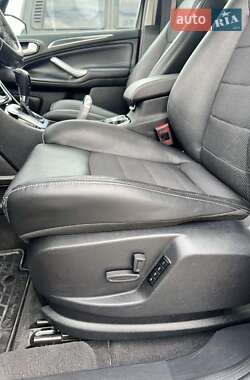 Минивэн Ford Galaxy 2013 в 