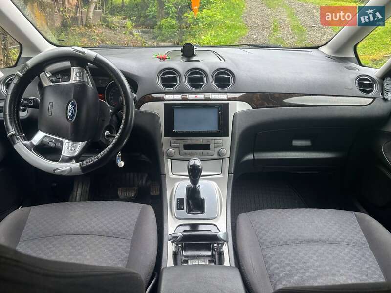 Минивэн Ford Galaxy 2007 в Тячеве