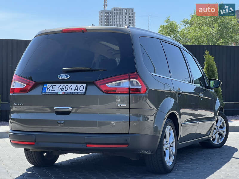 Минивэн Ford Galaxy 2010 в Днепре
