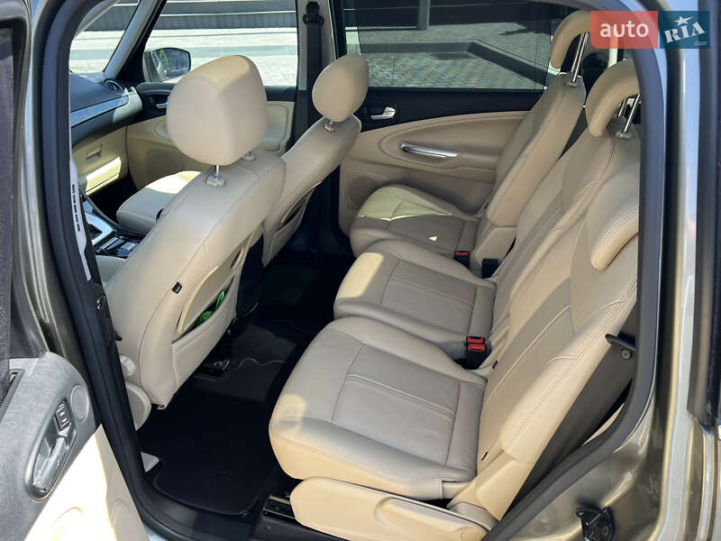 Минивэн Ford Galaxy 2010 в Днепре